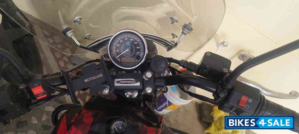 Bajaj Avenger Street 220