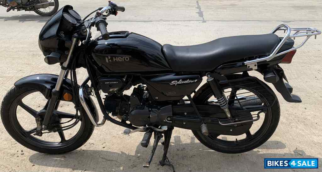 Hero Splendor Plus Black and Accent
