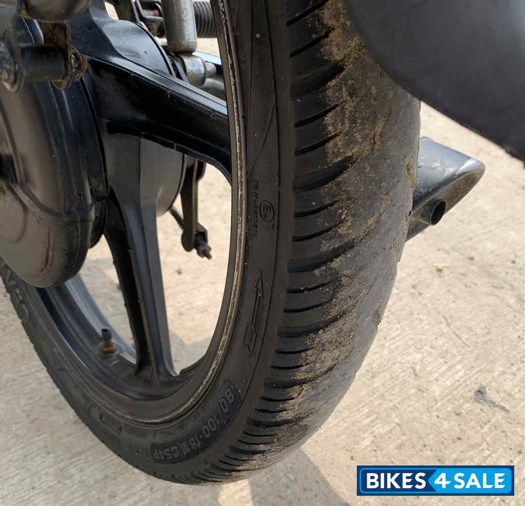 Hero Splendor Plus Black and Accent