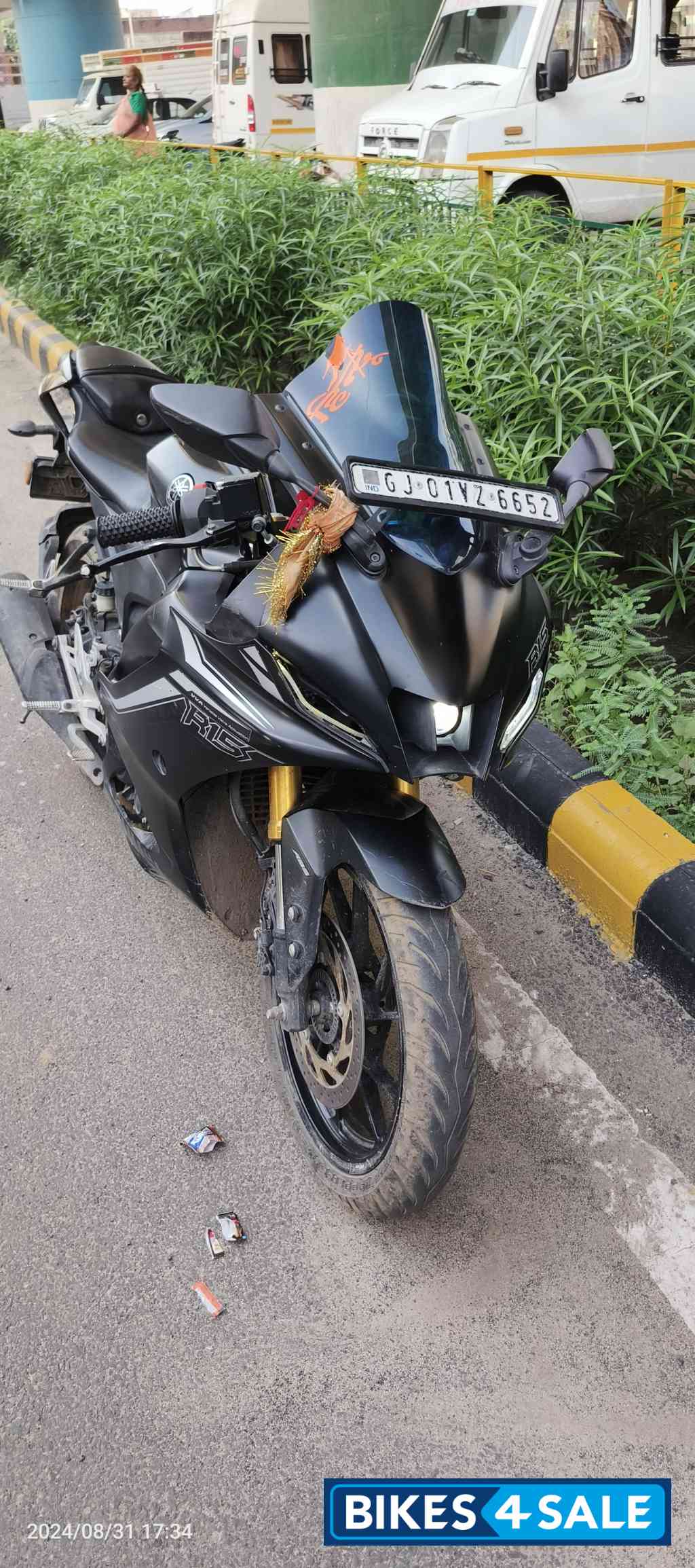 Yamaha R15 V4