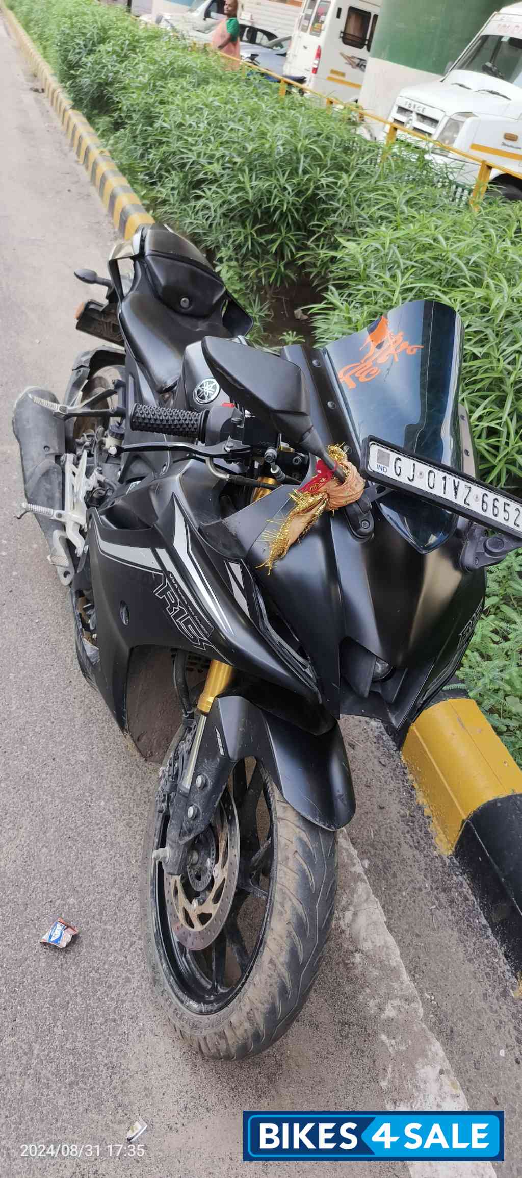 Yamaha R15 V4