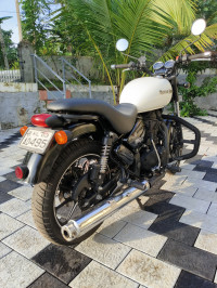 White Royal Enfield Thunderbird X 350