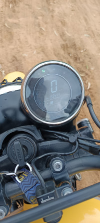 Yezdi Scrambler Single Tone