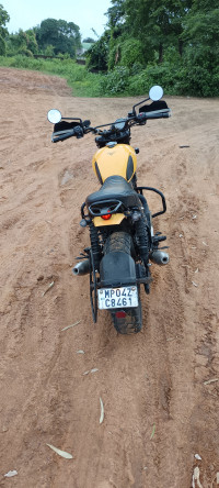 Yezdi Scrambler Single Tone