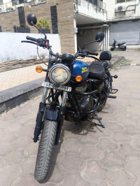 Royal Enfield Meteor 350 Fireball