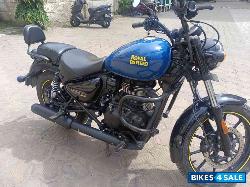 Royal Enfield Meteor 350 Fireball Royal Enfield Meteor 350 Fireball
