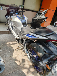 Silver Yamaha R15M