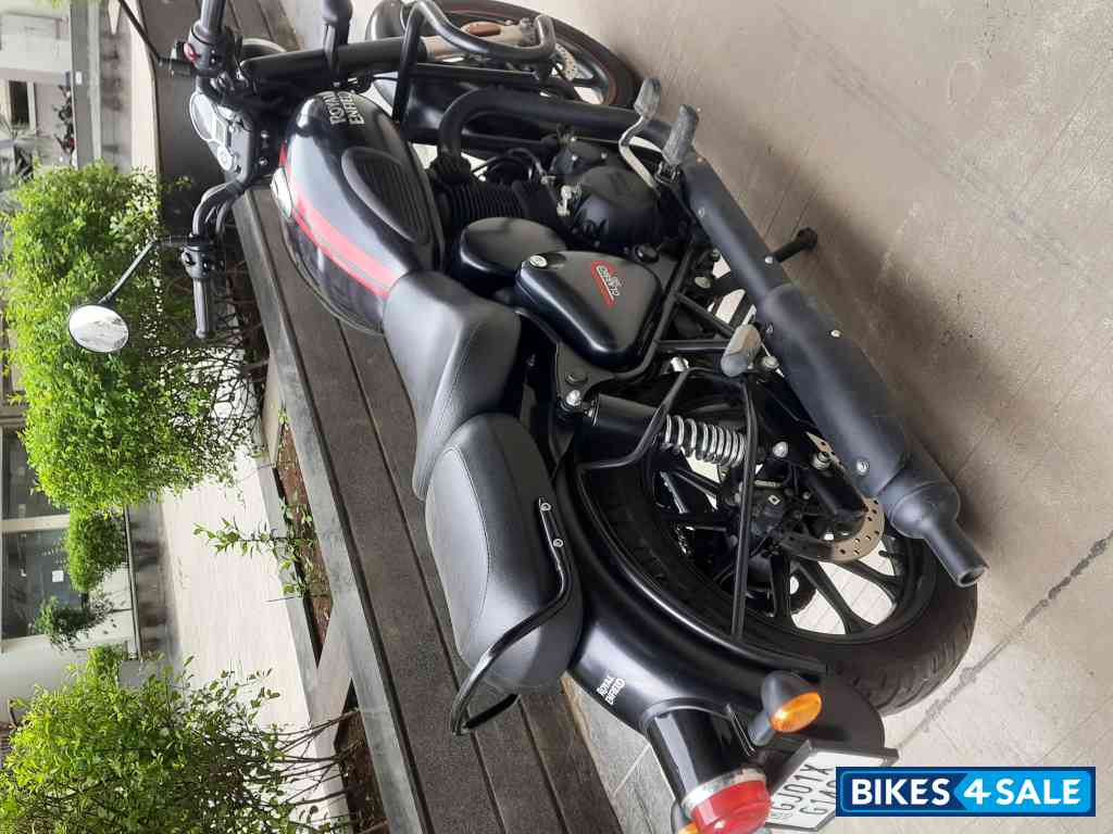 Royal Enfield Classic 350 Dual Channel BS6