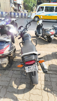 Golden Honda Shine 100