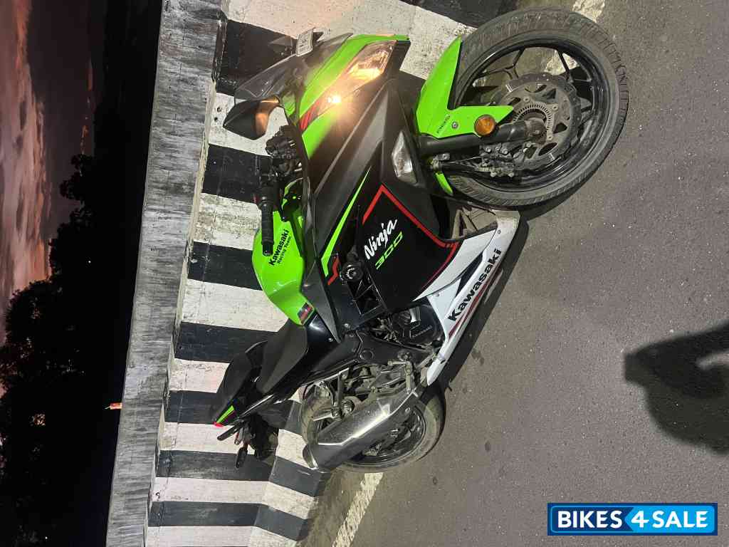 Kawasaki Ninja 300 BS6 2022