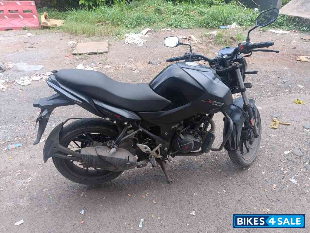 Matt Grey Hero Xtreme 160R Stealth Edition