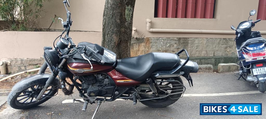 Brown Bajaj Avenger Street 150