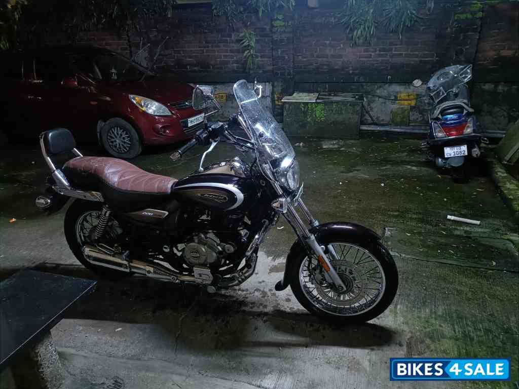 Bajaj Avenger Cruise 220 BS6