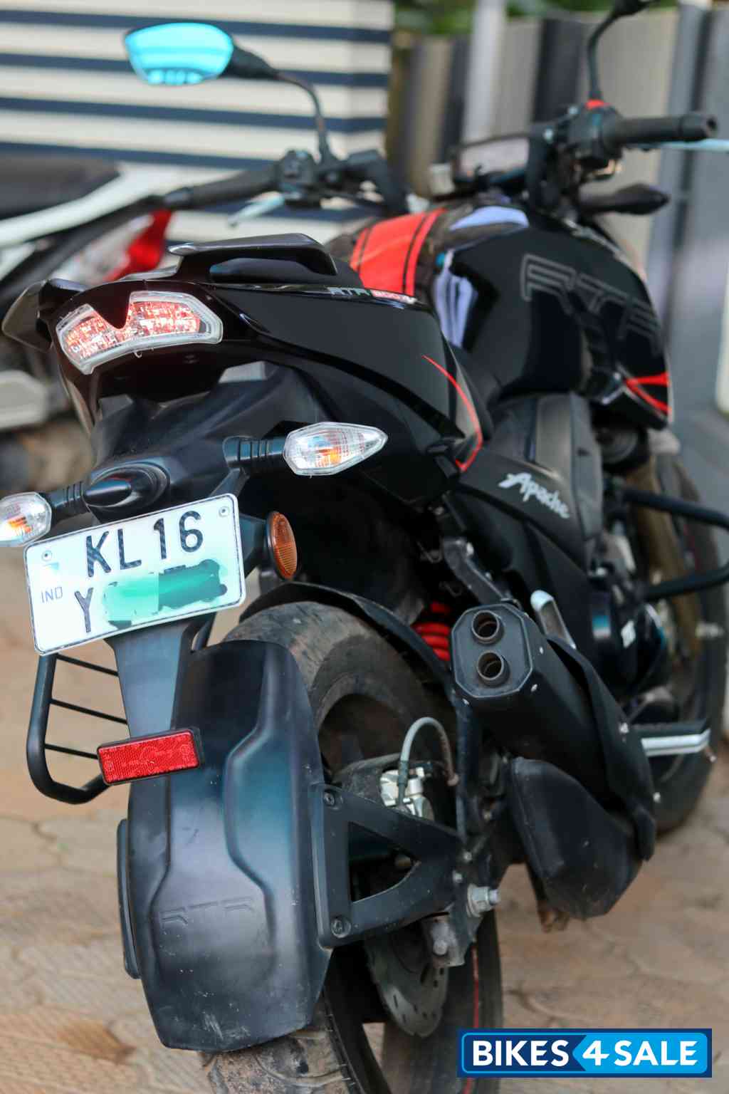 TVS Apache RTR 200 Fi 4V