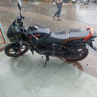 Bajaj Pulsar 125 Neon Disc Single Seat