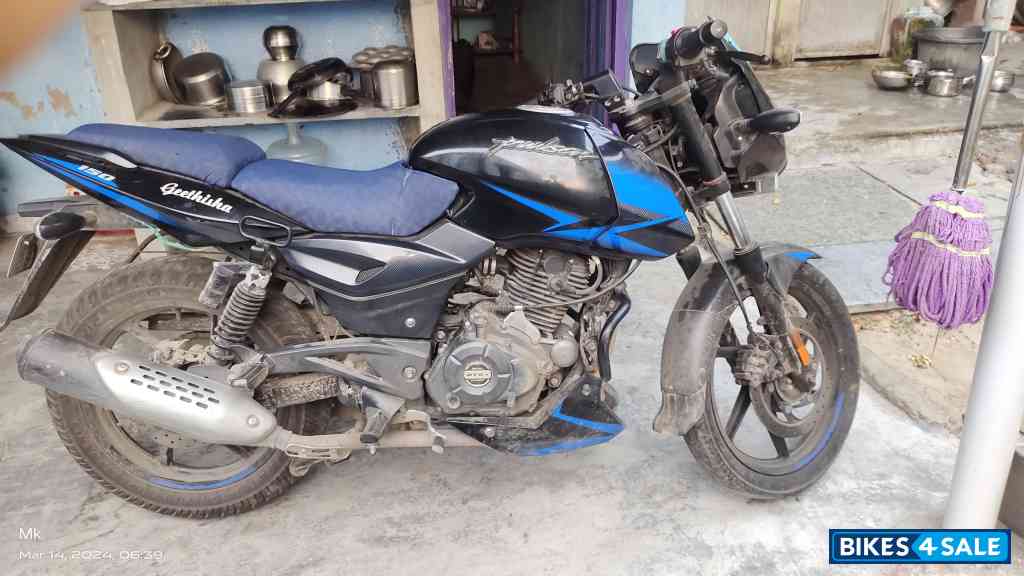 Bajaj Pulsar 150 Twin Disc BS6