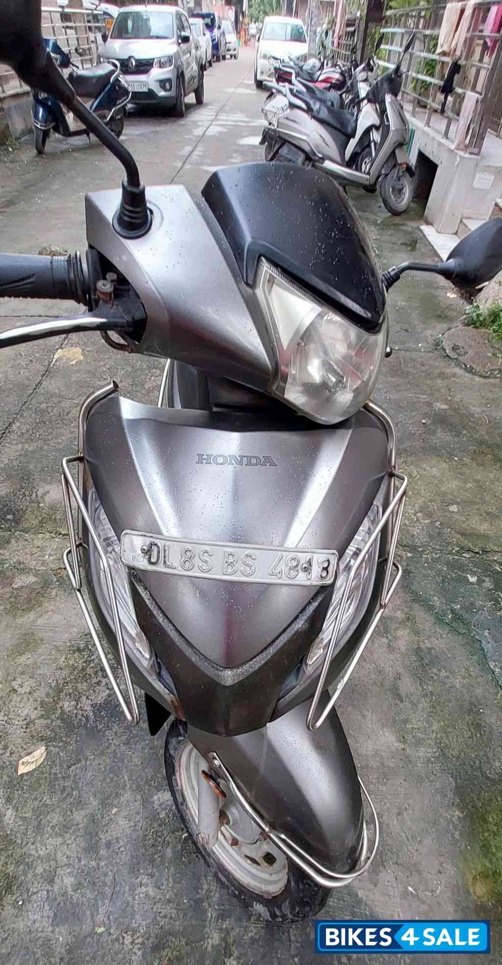 Silver Metallic Honda Activa 125