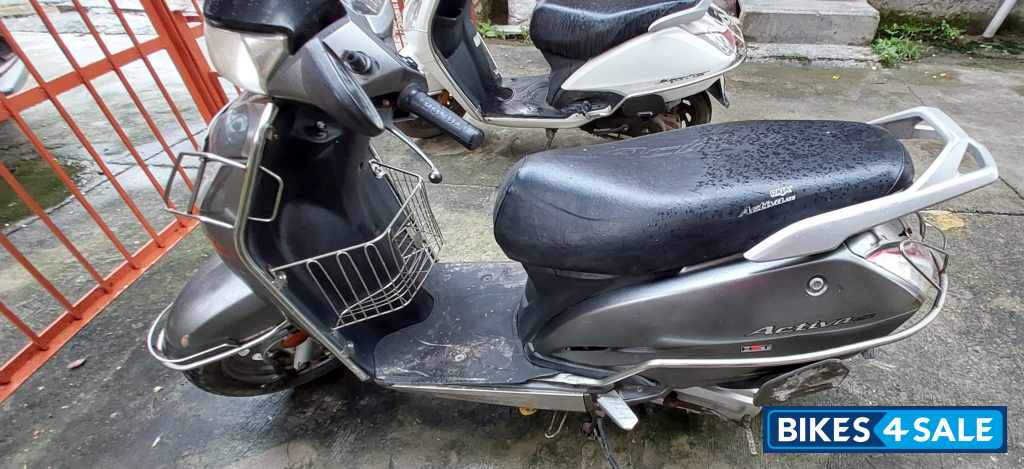 Silver Metallic Honda Activa 125