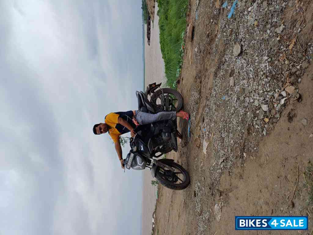 Black TVS Raider Split Seat