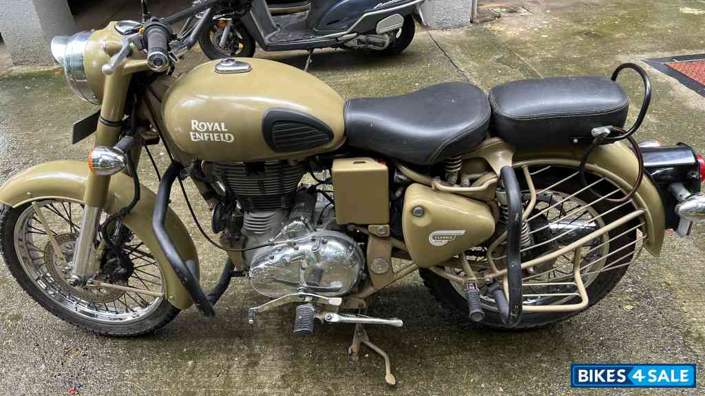 Royal Enfield Classic Desert Storm