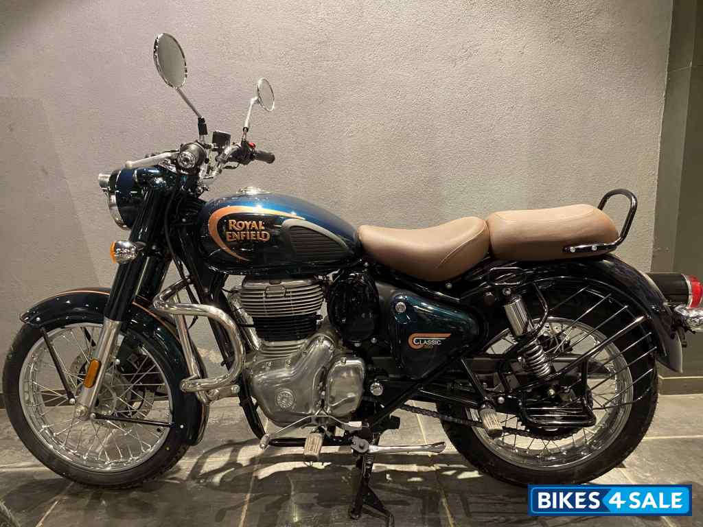 Halcyon Green Royal Enfield Classic 350