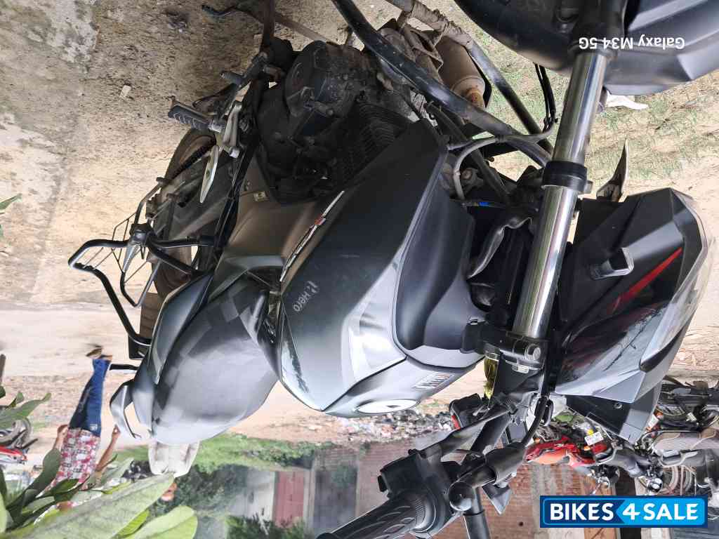 Grey Hero Xtreme 160R