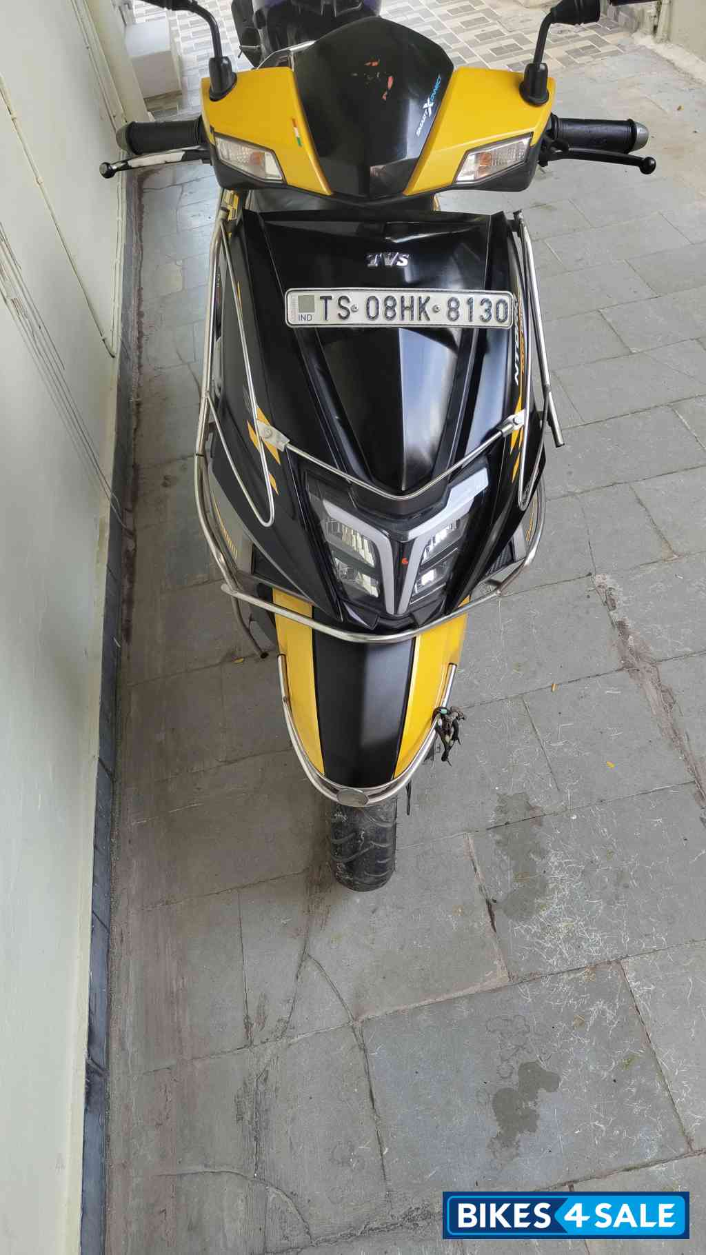 Yellow+black TVS NTORQ 125 Race Edition BS6
