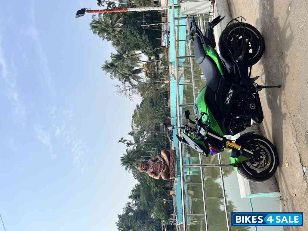 Bajaj Dominar 400 ABS BS6
