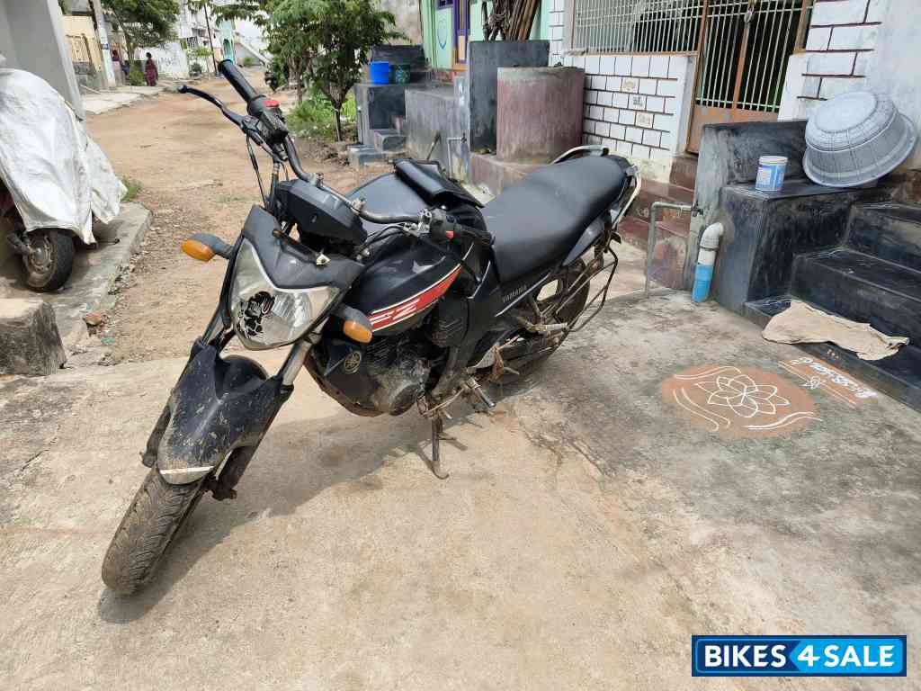 Yamaha FZ16