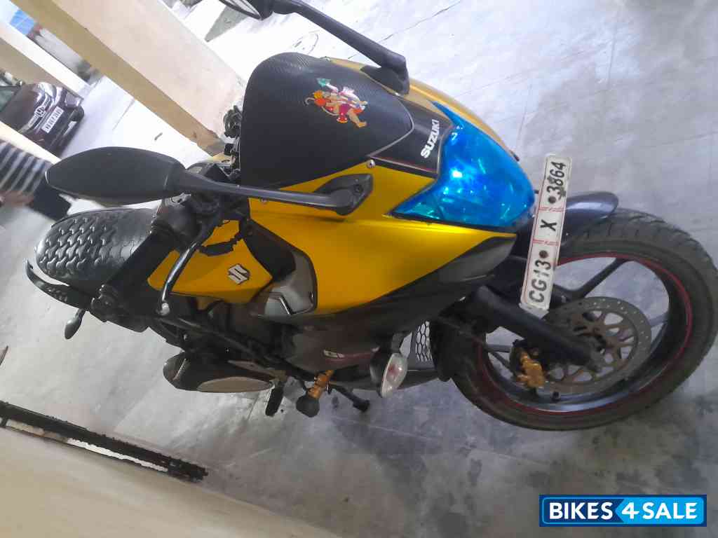 Suzuki Gixxer SF