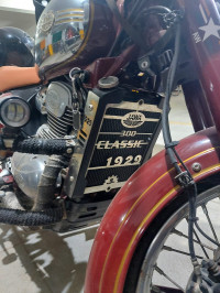 Maroon Jawa Jawa