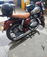 Maroon Jawa Jawa