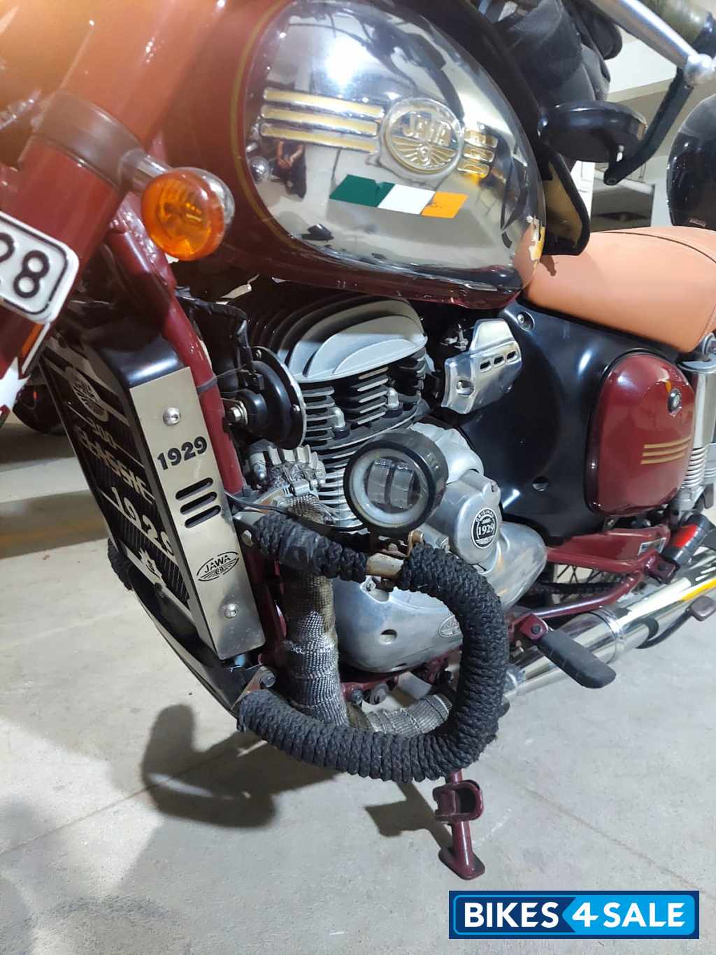 Maroon Jawa Jawa