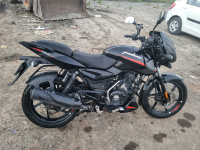 Bajaj Pulsar 125 Split Seat