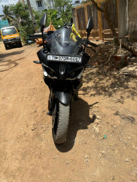 Bajaj Pulsar RS 200 ABS