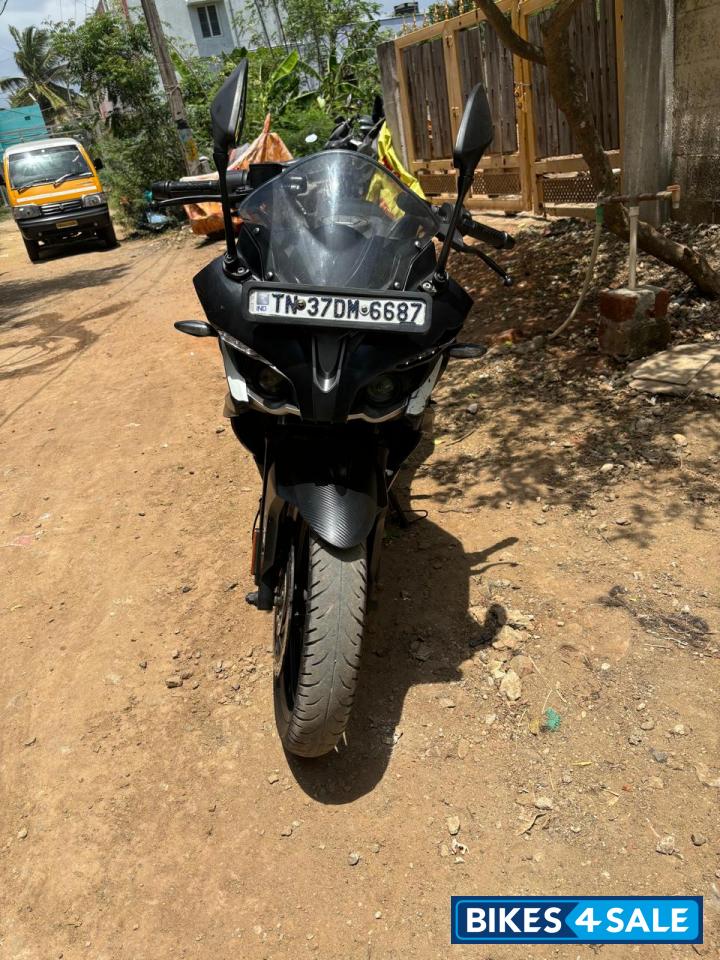 Bajaj Pulsar RS 200 ABS