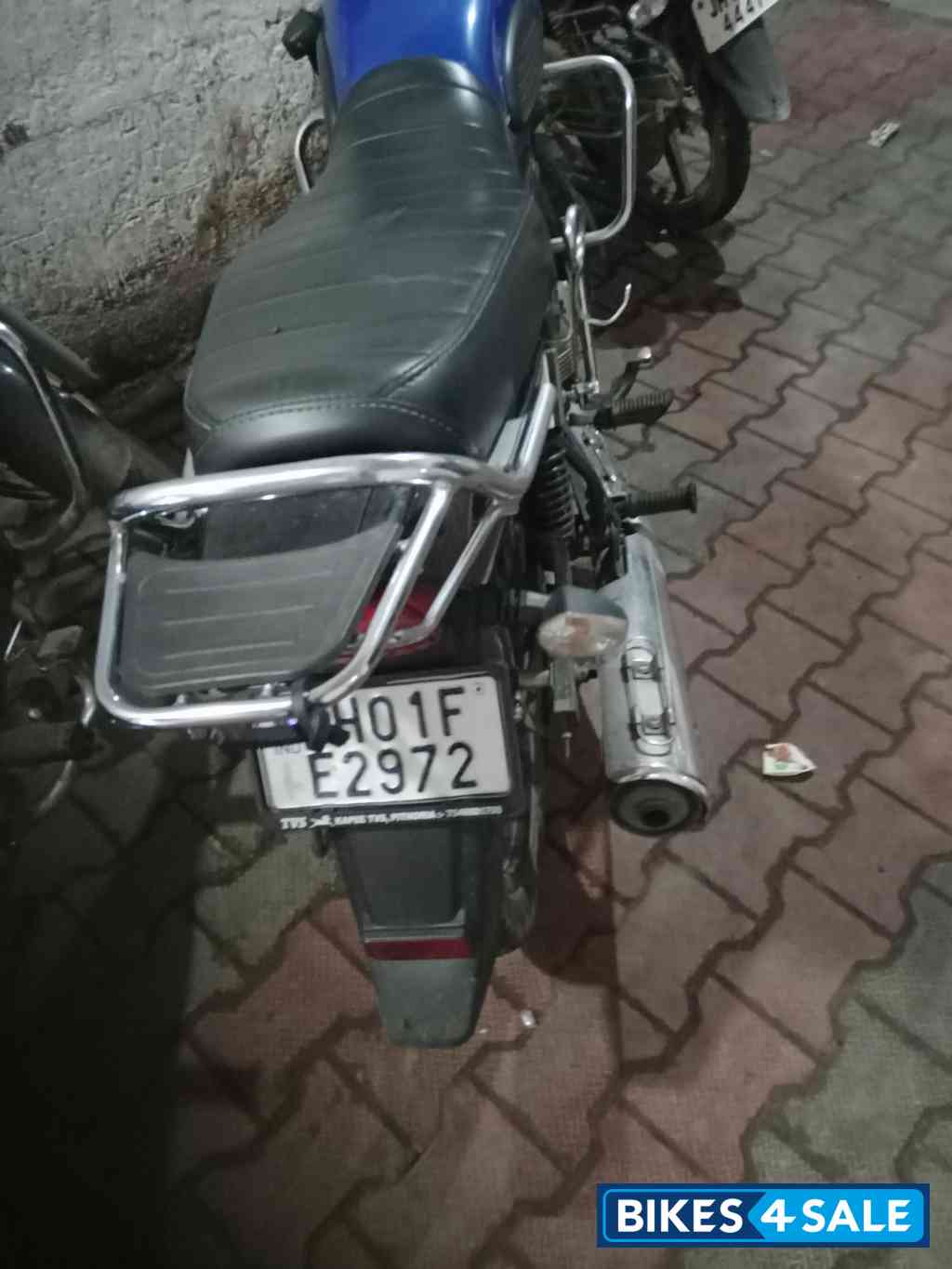 TVS Radeon Dual Tone Edition