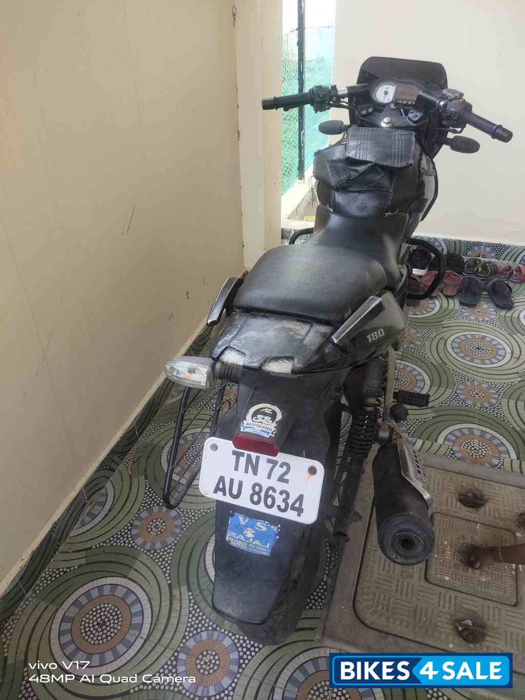 Black Bajaj Pulsar 180