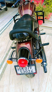 Royal Enfield Bullet 350