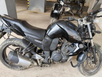Black Yamaha FZ16