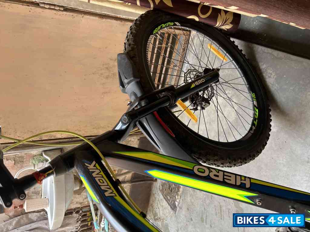 Black And Green Hero Cycles monk 2023 Black And Green Hero Cycles monk 2023