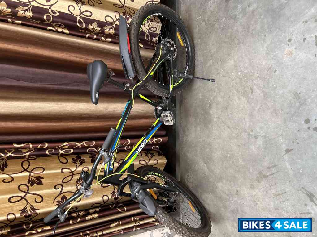 Black And Green Hero Cycles monk 2023 Black And Green Hero Cycles monk 2023