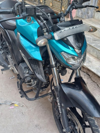 Yamaha FZ25
