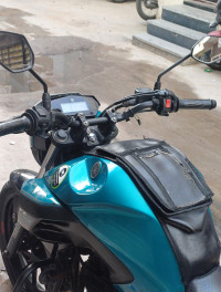 Yamaha FZ25
