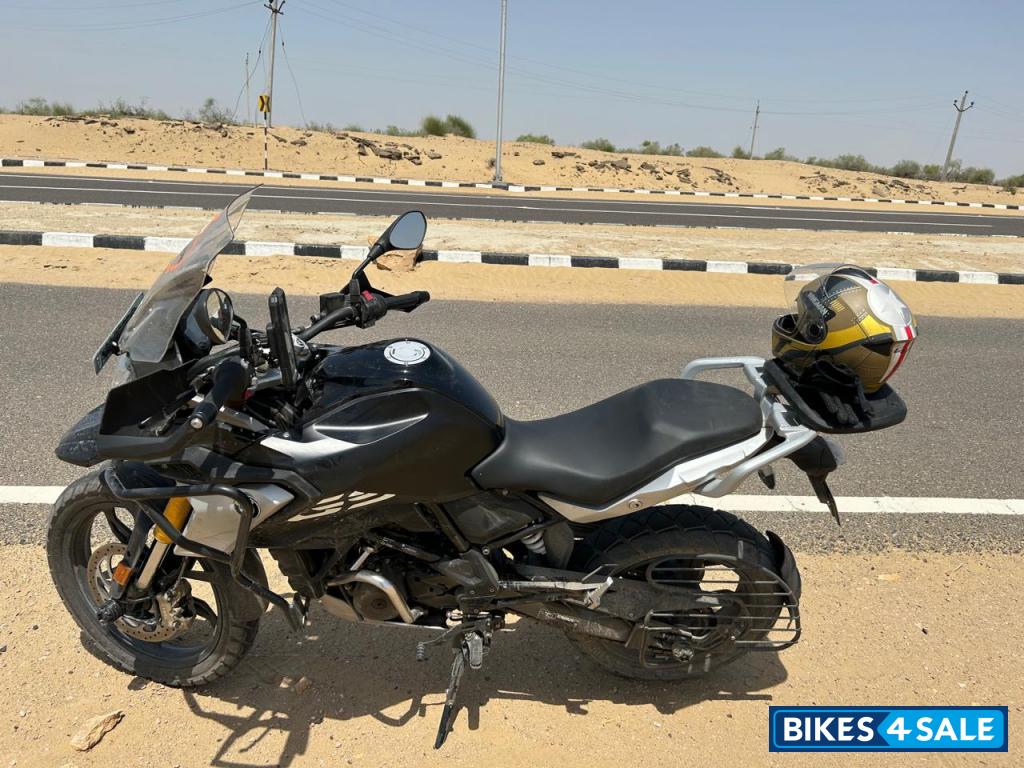 Cosmic Black BMW G 310 GS BS6