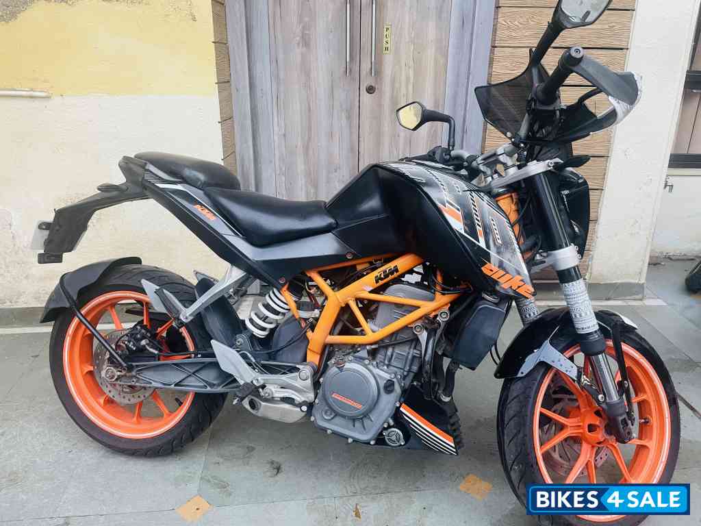 KTM Duke 390