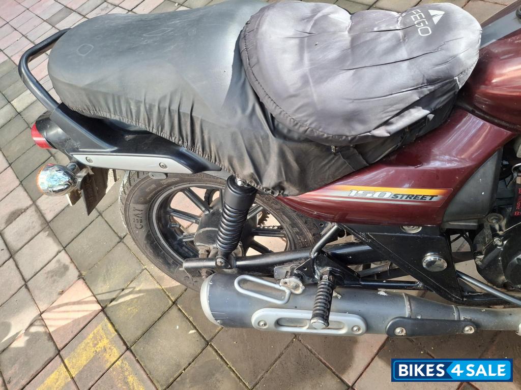 Bajaj Avenger Street 150