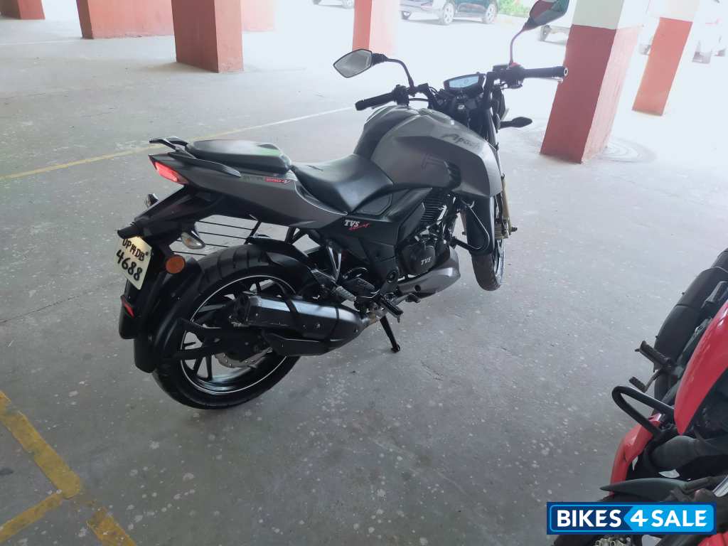 Gray TVS Apache RTR 200 4V