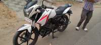 White TVS Apache RTR 160