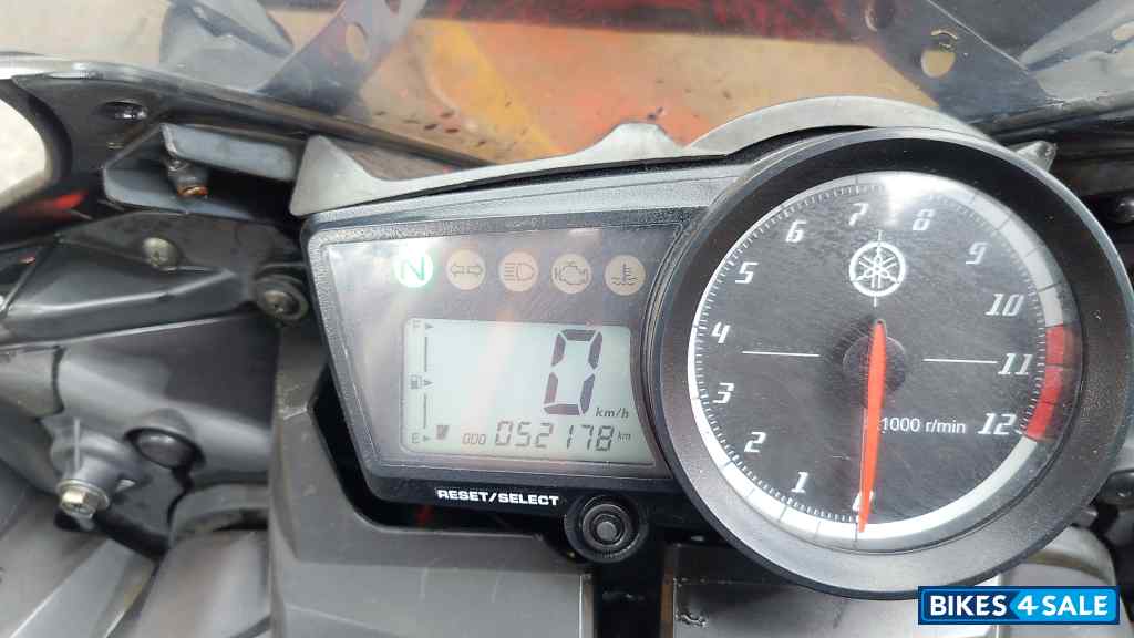 Red Grey Yamaha YZF R15 V2